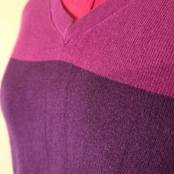 Liz Lange Maternity Purple Color Block Long Sleeve Pullover Sweater - Picture 7 of 12
